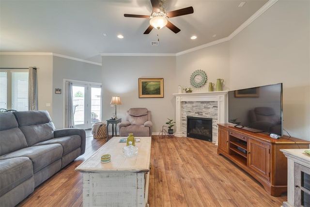 18500 Summer Grove Avenue, Edmond, OK 73012
