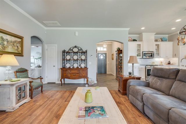 18500 Summer Grove Avenue, Edmond, OK 73012