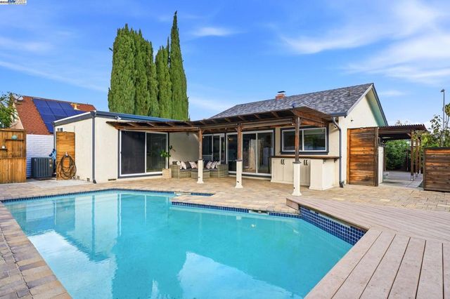 668 Buckeye Drive, Livermore, CA 94551