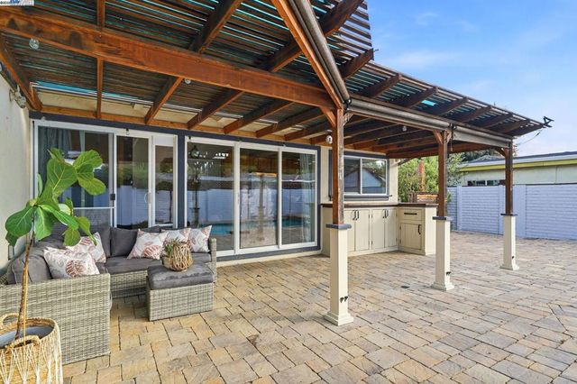 668 Buckeye Drive, Livermore, CA 94551