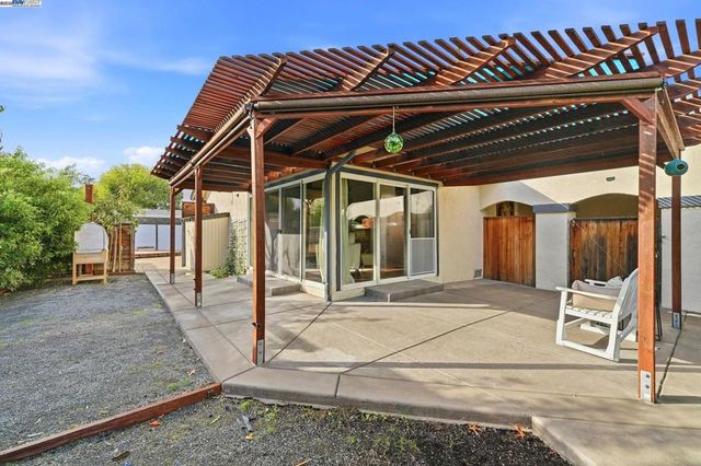 668 Buckeye Drive, Livermore, CA 94551