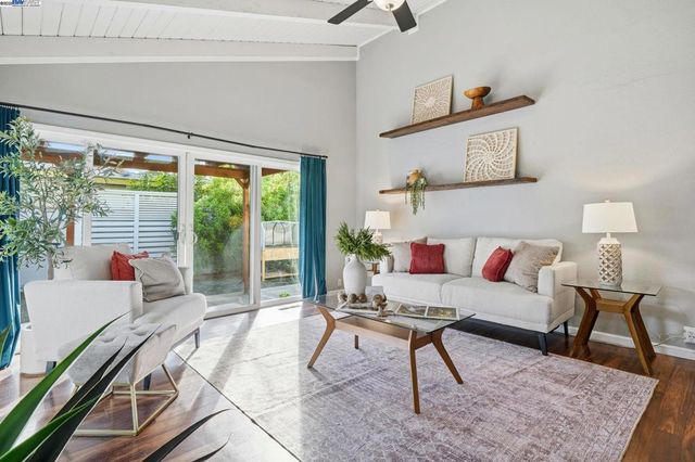 668 Buckeye Drive, Livermore, CA 94551