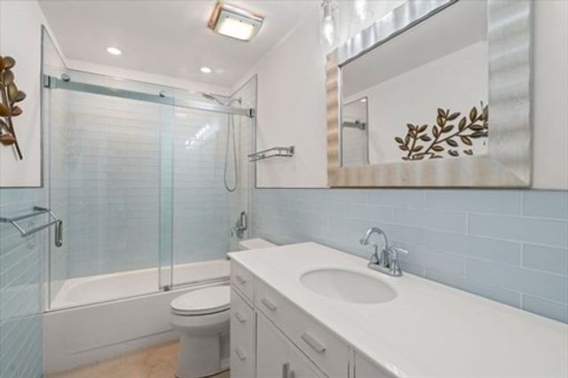 142 Commercial St 304, Boston, MA 02109