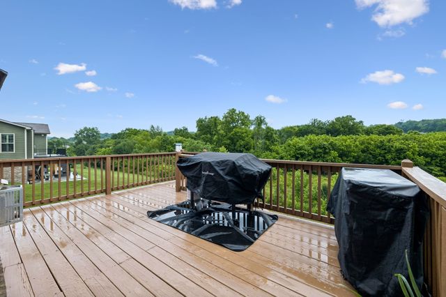 7016 Crimson Leaf Ln, College Grove, TN 37046