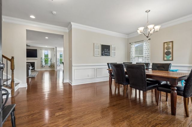 7016 Crimson Leaf Ln, College Grove, TN 37046