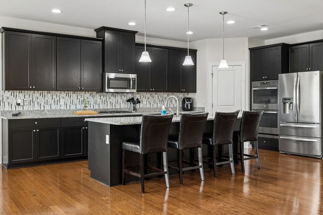 7016 Crimson Leaf Ln, College Grove, TN 37046
