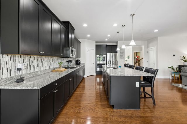 7016 Crimson Leaf Ln, College Grove, TN 37046
