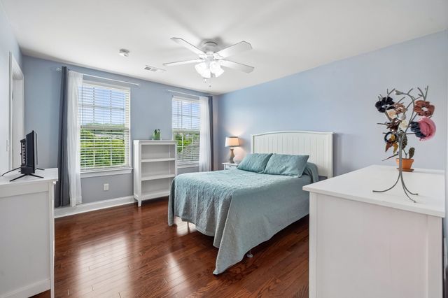 7016 Crimson Leaf Ln, College Grove, TN 37046