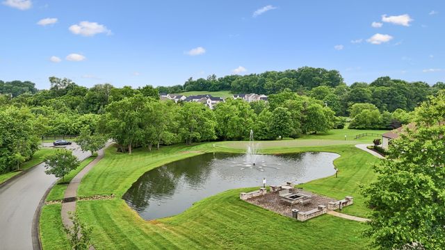 7016 Crimson Leaf Ln, College Grove, TN 37046
