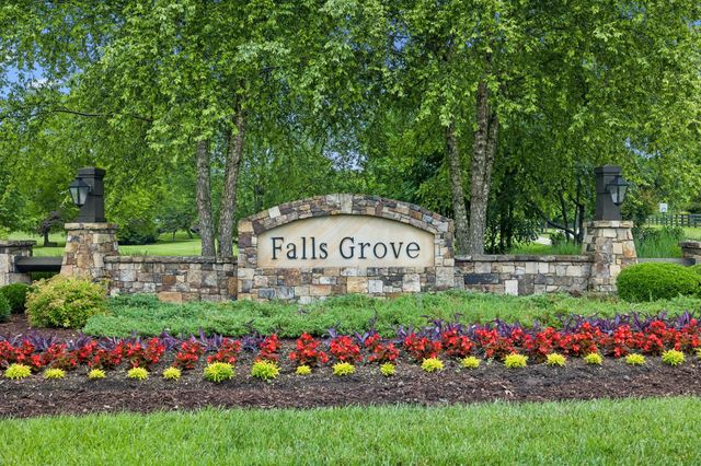 7016 Crimson Leaf Ln, College Grove, TN 37046