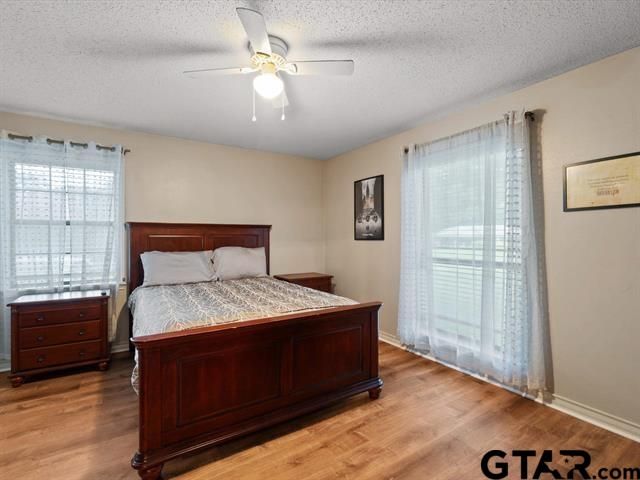 300 Joyner St, Omaha, TX 75571