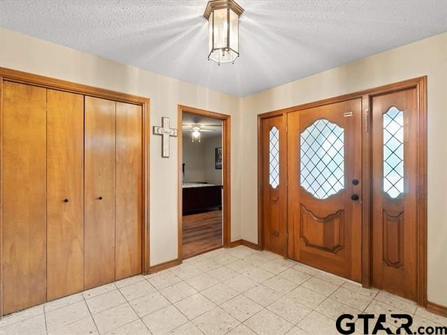 300 Joyner St, Omaha, TX 75571