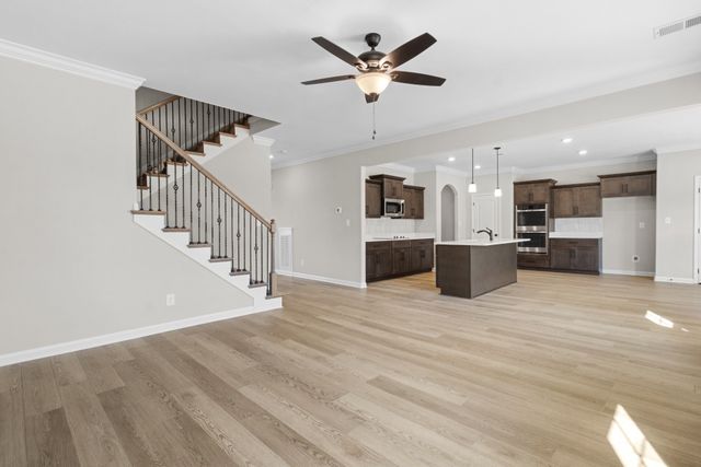650 Woodrush Drive, Clarksville, TN 37040
