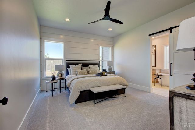 2599 E Cavern Dr, Meridian, ID 83642