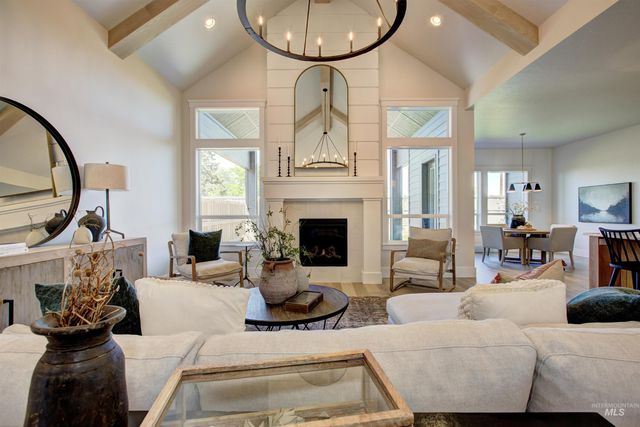 2599 E Cavern Dr, Meridian, ID 83642