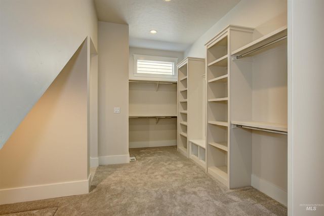 2599 E Cavern Dr, Meridian, ID 83642