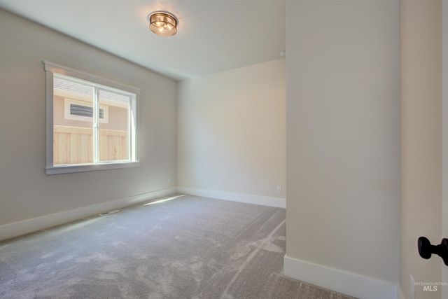 2599 E Cavern Dr, Meridian, ID 83642