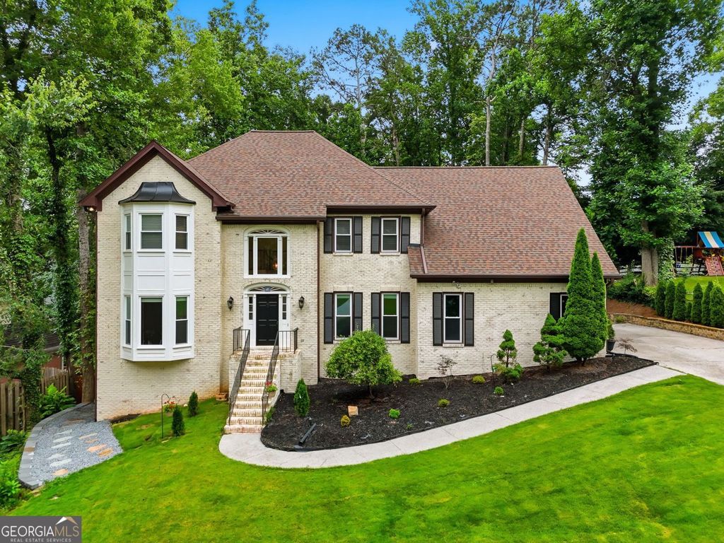 535 Old Path Crossing, Roswell, GA 30075
