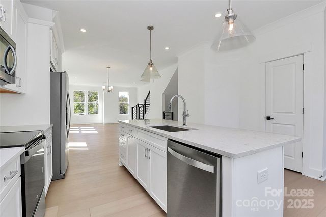 1103 Kokomo Lane, Charlotte, NC 28206