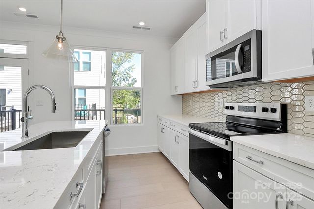 1103 Kokomo Lane, Charlotte, NC 28206