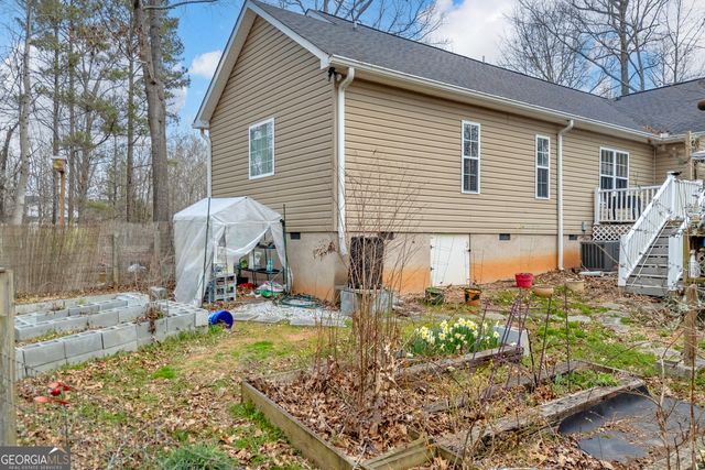 297 Hillandale Drive, Hartwell, GA 30643