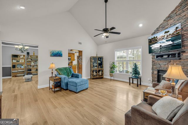 297 Hillandale Drive, Hartwell, GA 30643