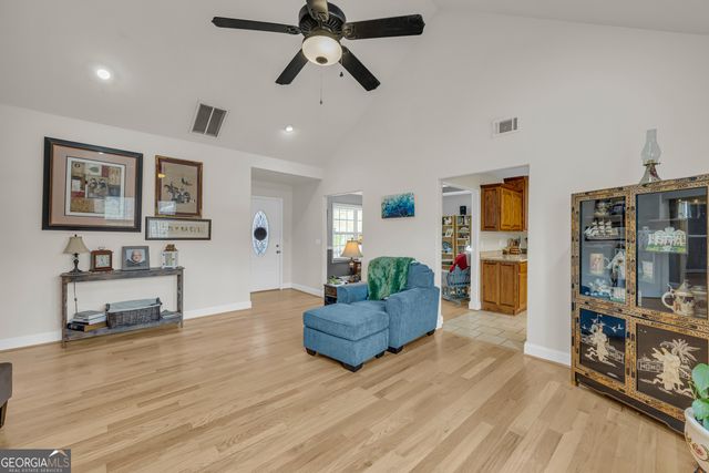 297 Hillandale Drive, Hartwell, GA 30643