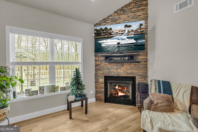 297 Hillandale Drive, Hartwell, GA 30643