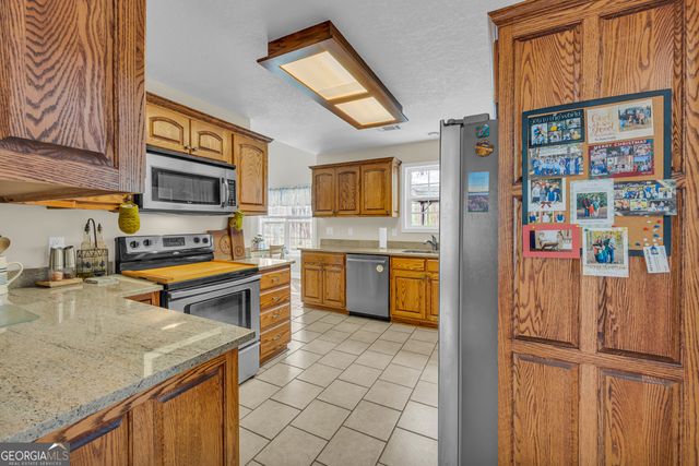 297 Hillandale Drive, Hartwell, GA 30643