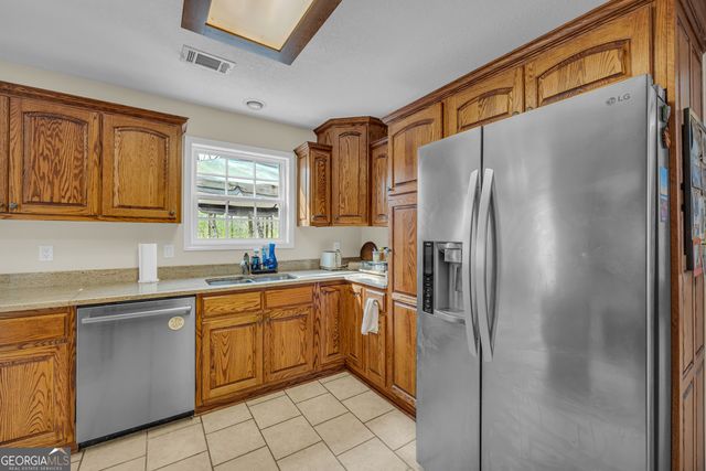 297 Hillandale Drive, Hartwell, GA 30643