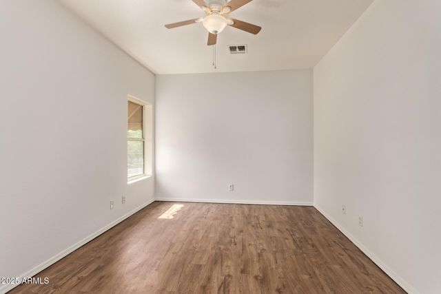 2950 W Louise Drive 204, Phoenix, AZ 85027