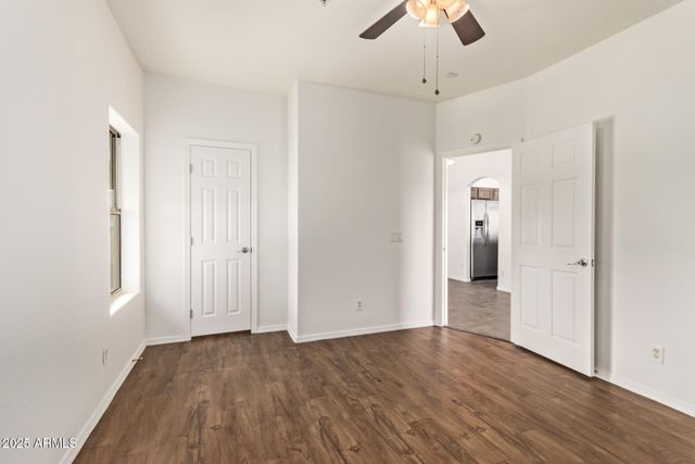 2950 W Louise Drive 204, Phoenix, AZ 85027