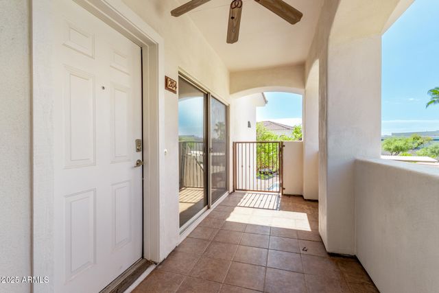 2950 W Louise Drive 204, Phoenix, AZ 85027