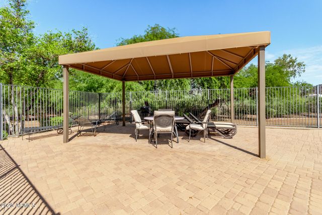 2950 W Louise Drive 204, Phoenix, AZ 85027