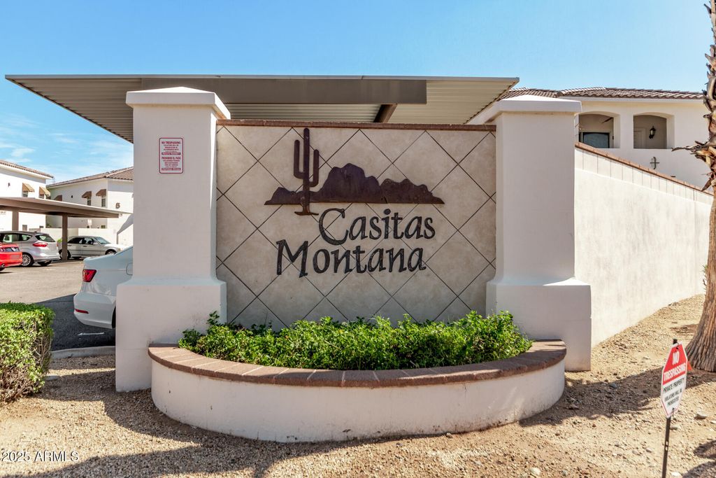 2950 W Louise Drive 204, Phoenix, AZ 85027