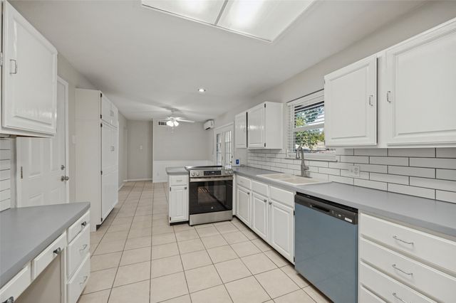 8819 Graywood Drive, Dallas, TX 75243