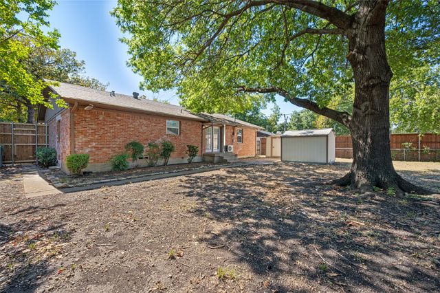 8819 Graywood Drive, Dallas, TX 75243
