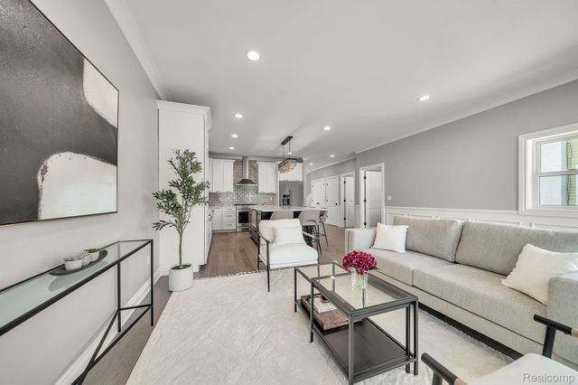 1929 Brookwood Avenue, Royal Oak, MI 48073