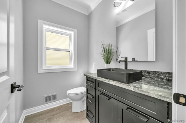 1929 Brookwood Avenue, Royal Oak, MI 48073