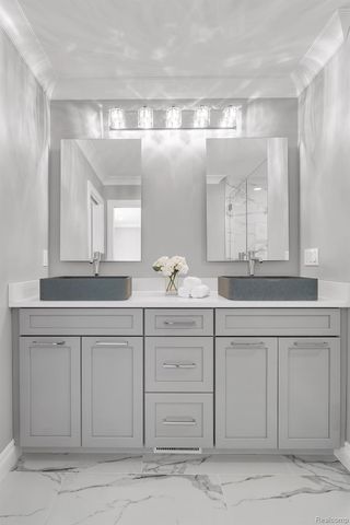 1929 Brookwood Avenue, Royal Oak, MI 48073