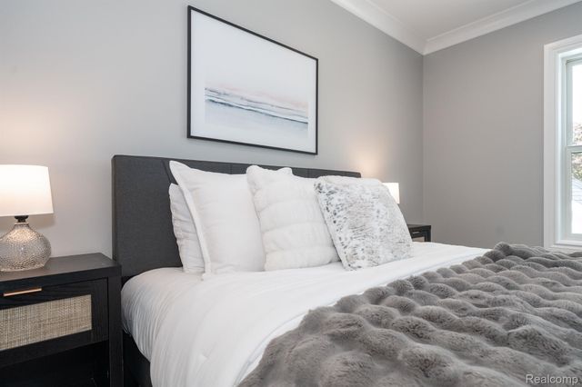 1929 Brookwood Avenue, Royal Oak, MI 48073