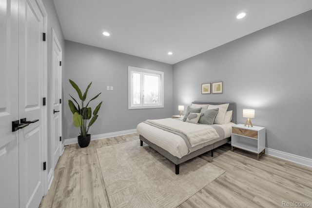 1929 Brookwood Avenue, Royal Oak, MI 48073