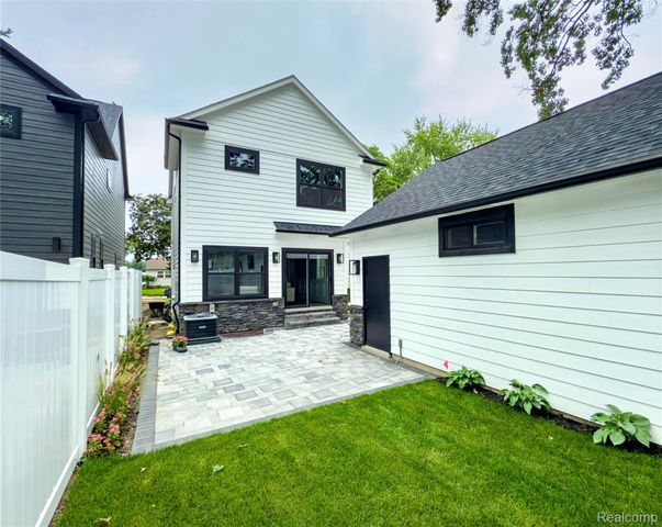 1929 Brookwood Avenue, Royal Oak, MI 48073