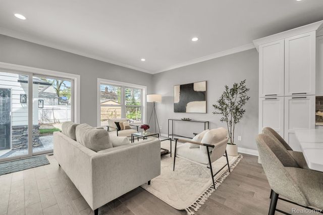 1929 Brookwood Avenue, Royal Oak, MI 48073