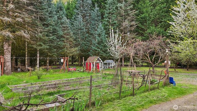 4116 NW Fir Tree Drive, Woodland, WA 98674