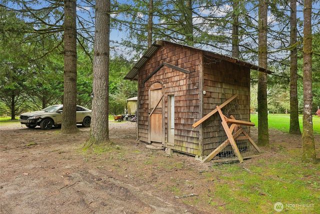 4116 NW Fir Tree Drive, Woodland, WA 98674