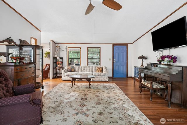 4116 NW Fir Tree Drive, Woodland, WA 98674