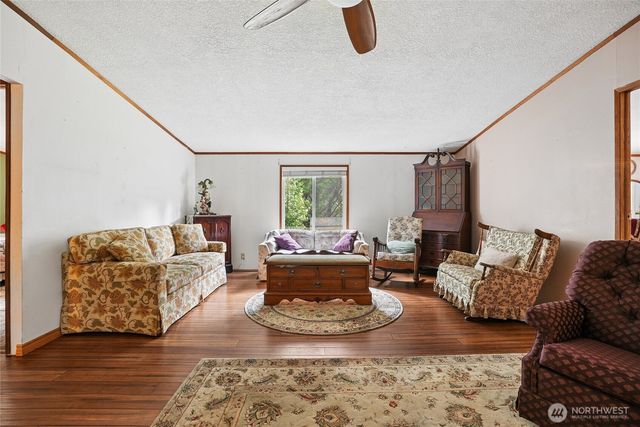 4116 NW Fir Tree Drive, Woodland, WA 98674