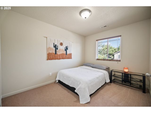2908 Ne 157TH Ct, Vancouver, WA 98682