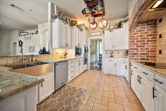 212 Ashmore Place, Haslet, TX 76052